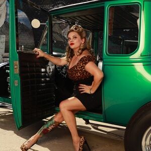 Meet your Posher, Melissa